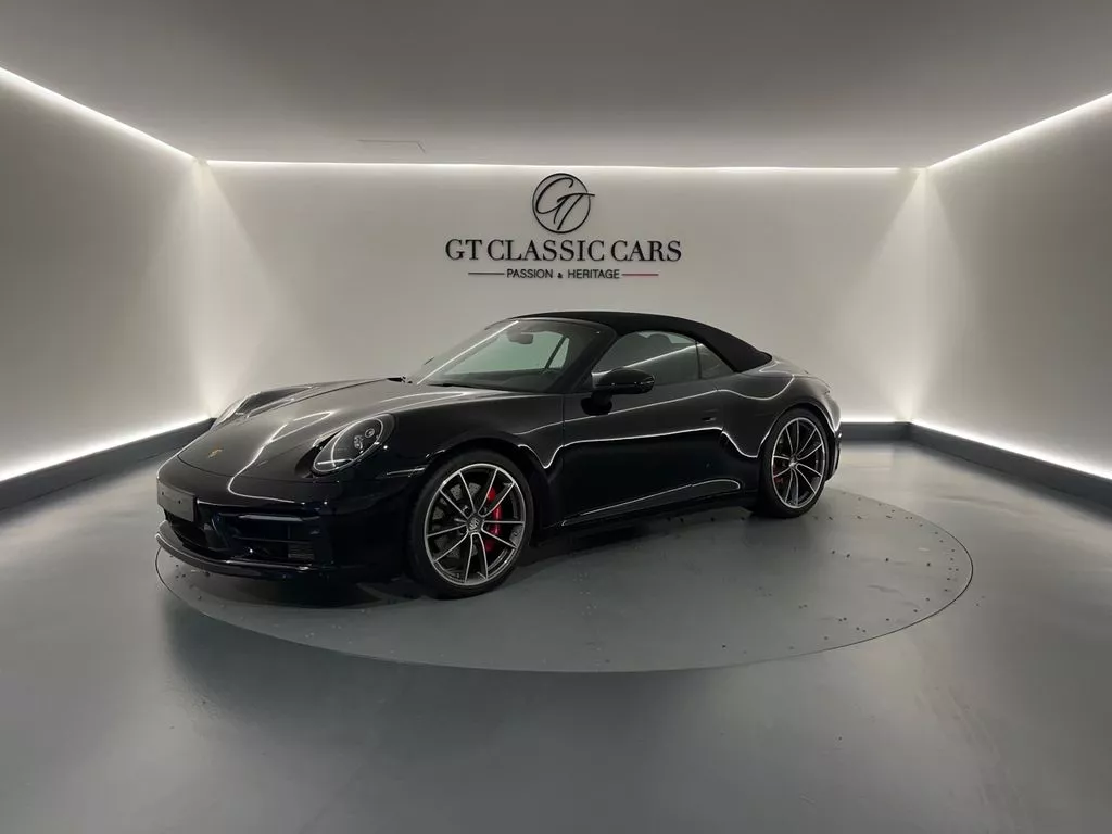 Vente occasion PORSCHE 992 CABRIOLET 3.0 450 CARRERA 4S - Prix : 179900€ - GT CLASSIC Cars Bueil