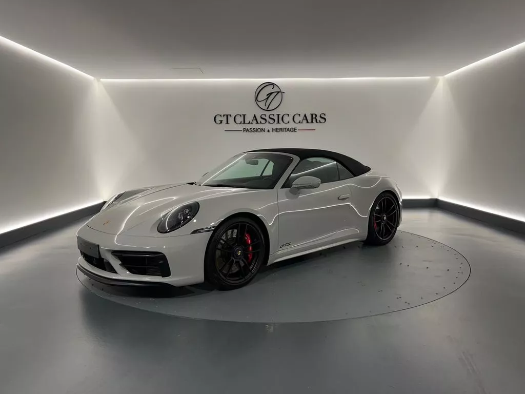 Vente occasion PORSCHE 992 CABRIOLET 3.0 480 CARRERA 4 GTS - Prix : 245900€ - GT CLASSIC Cars Bueil