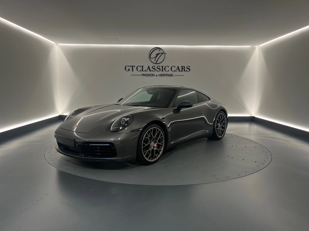 Vente occasion PORSCHE 992 COUPE 3.0 450 CARRERA S - Prix : 147900€ - GT CLASSIC Cars Bueil