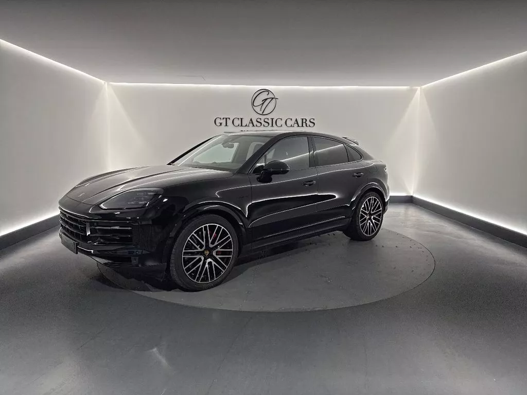 Vente occasion PORSCHE CAYENNE S COUPE E-HYBRID - Prix : 147900€ - GT CLASSIC Cars Bueil